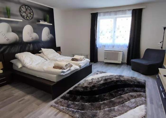 Freedom-Fehervar Apartman